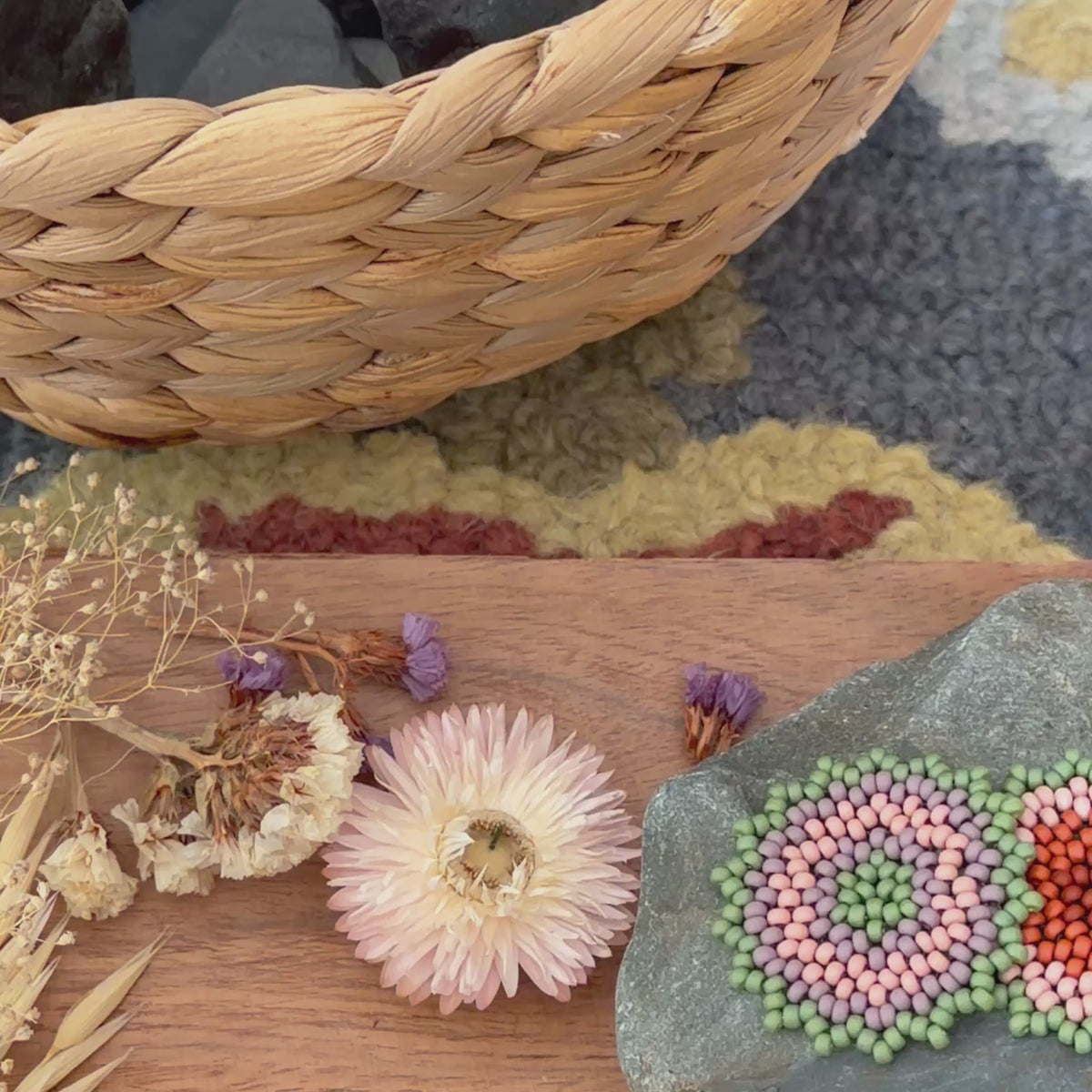 Pocket Petal Sensory Medallion - Bramble Berry